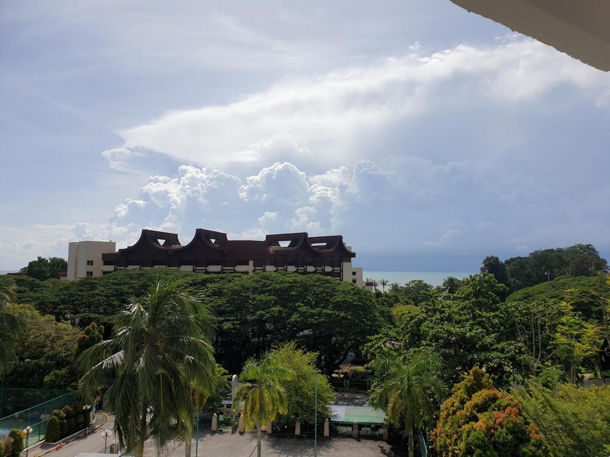 Sri Sayang By Coral Holiday Resort Бату-Ферринги Экстерьер фото